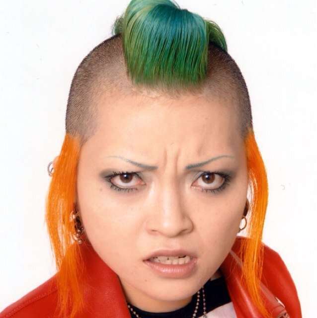今思うとスゴいヘアスタイルだった有名人