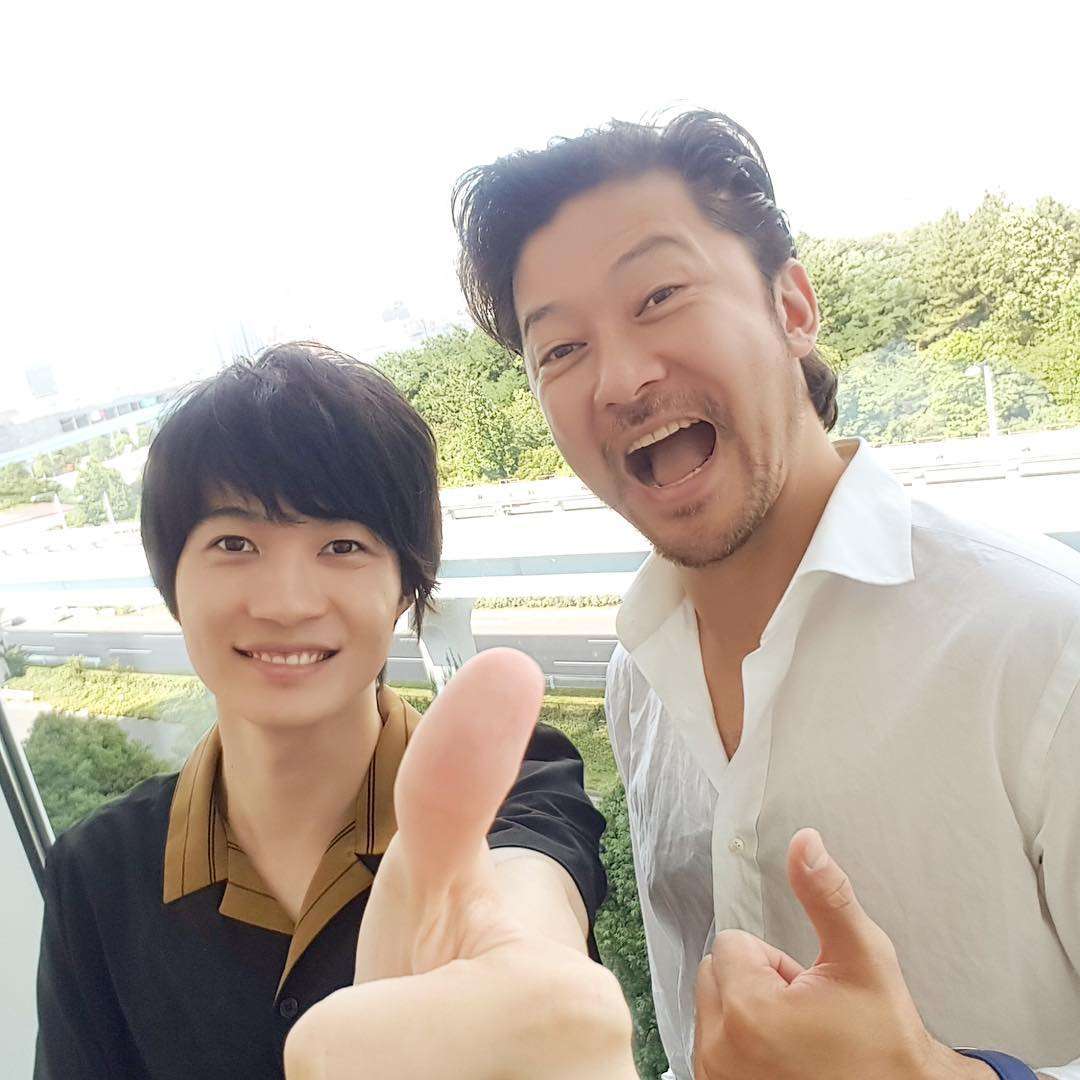 神木隆之介と浅野忠信がアクティブデート! この夏イチバンの“清涼感差”カップルが誕生する