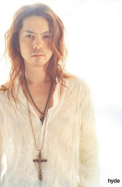 hyde(43)の女装をご覧ください