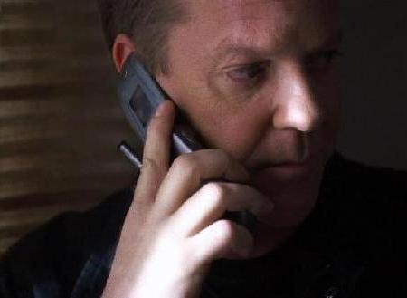 誘拐犯「手をあげろ、おとなしくマクドナルドまで連れて行くんだ」運転手「えっ？」