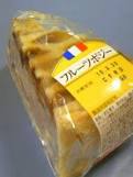 コンビニやスーパーなどで買える、美味しいパンは？