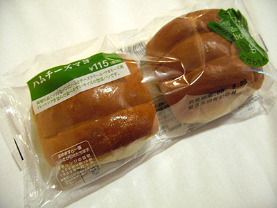 コンビニやスーパーなどで買える、美味しいパンは？