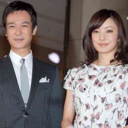 和田アキ子顔負け！菅野美穂の“豪快素顔”にほれた堺雅人