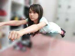 HKT48の村重杏奈があのハリウッドスターに似てると話題