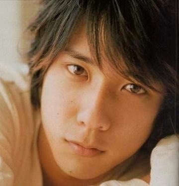 イケメンの新定義「ヘビ顔男子」綾野剛、AAA西島隆弘がブームを牽引