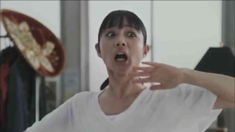 石原さとみ、モード誌で妖艶な表情が開花