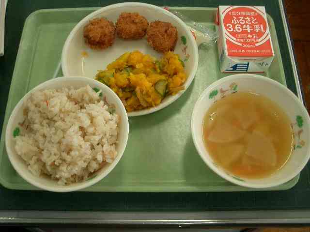 ご当地給食メニュー、ありますか？
