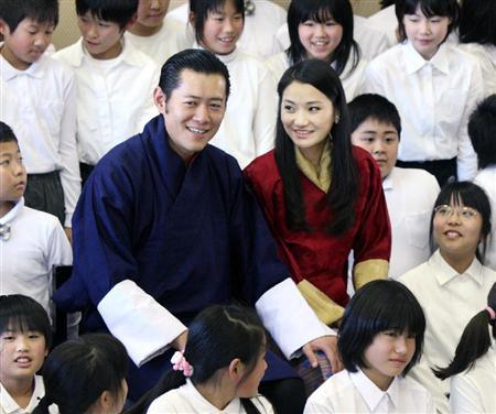 「護憲と叫べば平和が来るなんて大間違い」 麻生太郎副総理が発言