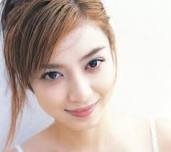 あなたの母校に有名人はいますか？