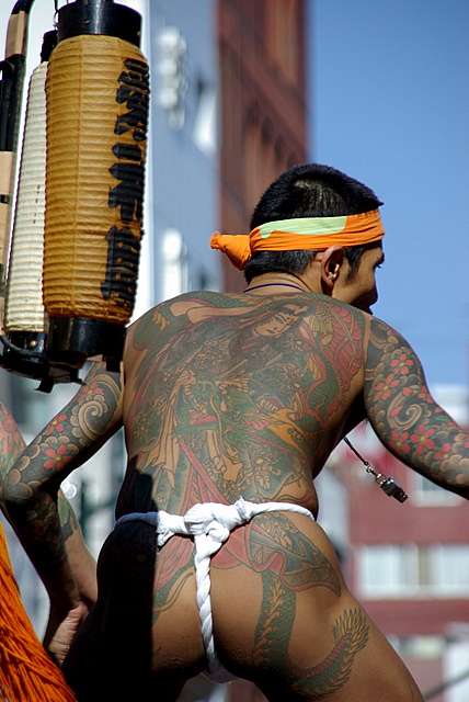 男性の色気を感じるとこは?