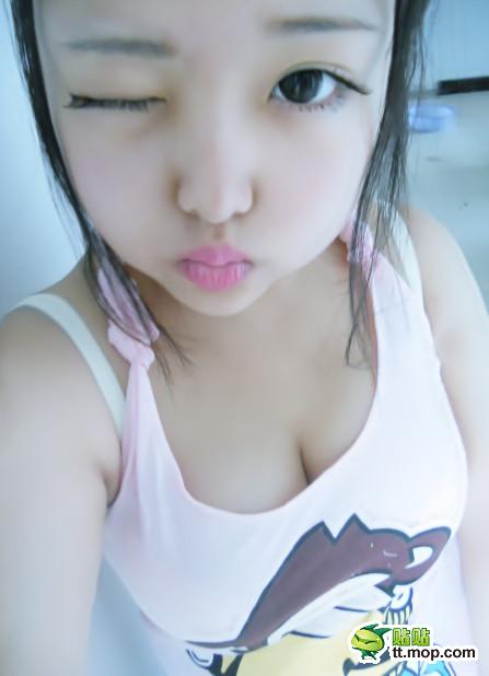 女性警察官が12才女児のフリをしておとり捜査 → ロリコン30人以上を逮捕！