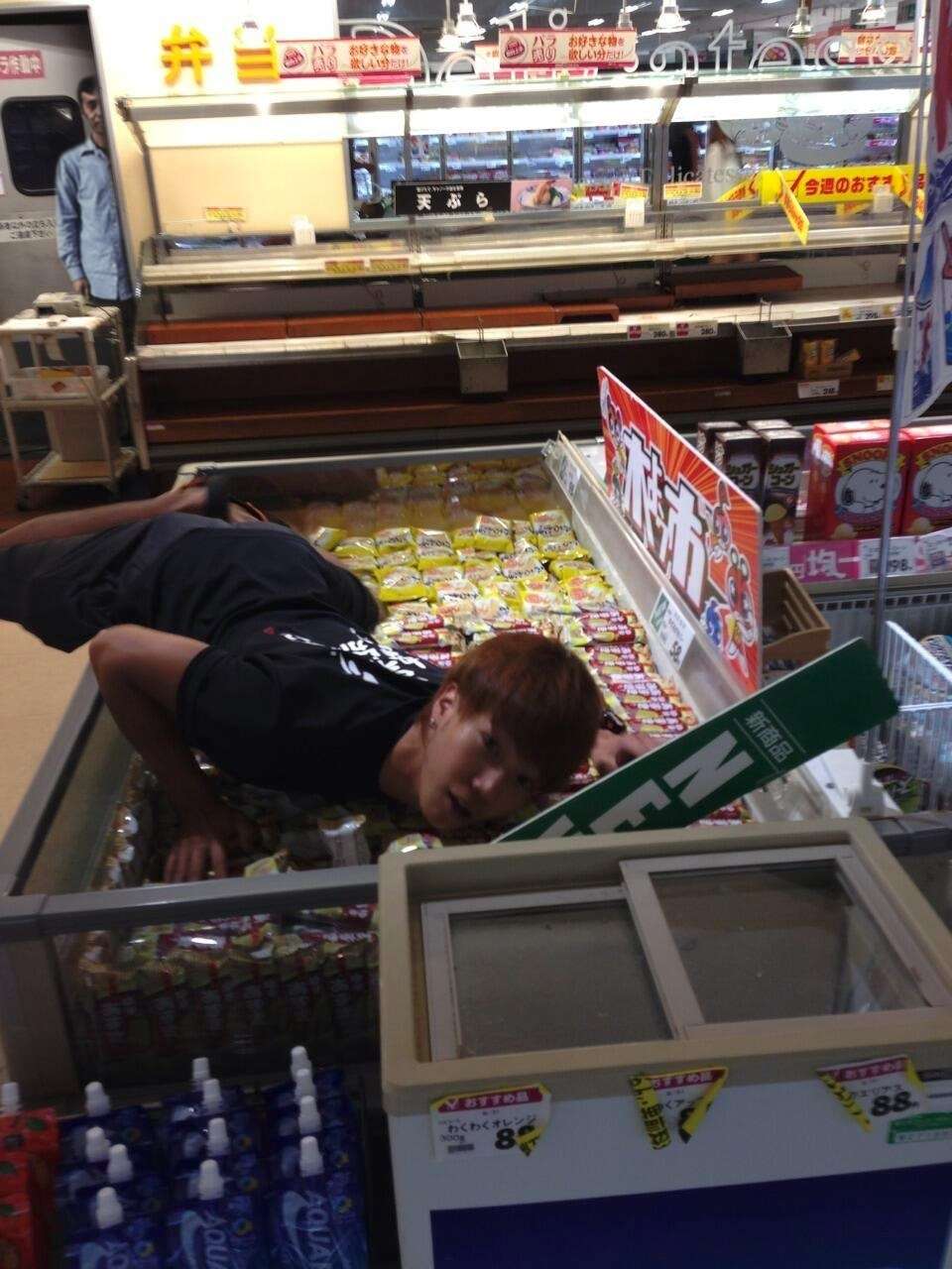 Twitterでまたアイスケースに入り炎上