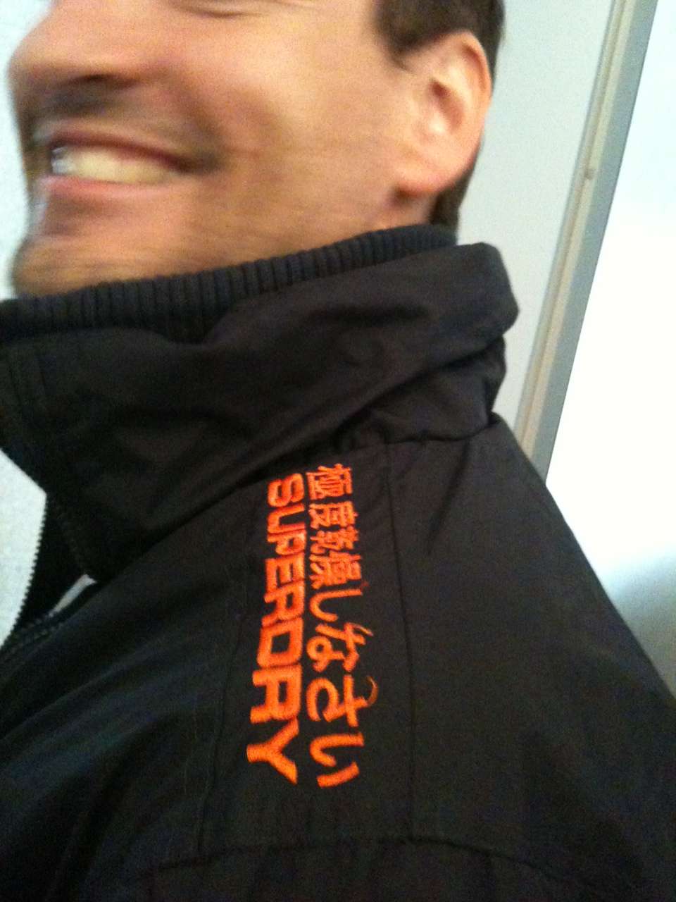 外人が着てる漢字Tシャツがひどいｗｗｗ