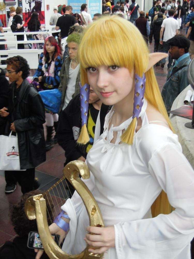 Facebookで「190万いいね！」の黒船コスプレイヤーが来日！ファッションショーデビュー