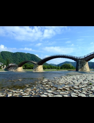 行ってみたい県とその観光スポットは?