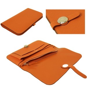 お財布…どこのブランドのどんなのを使ってる?