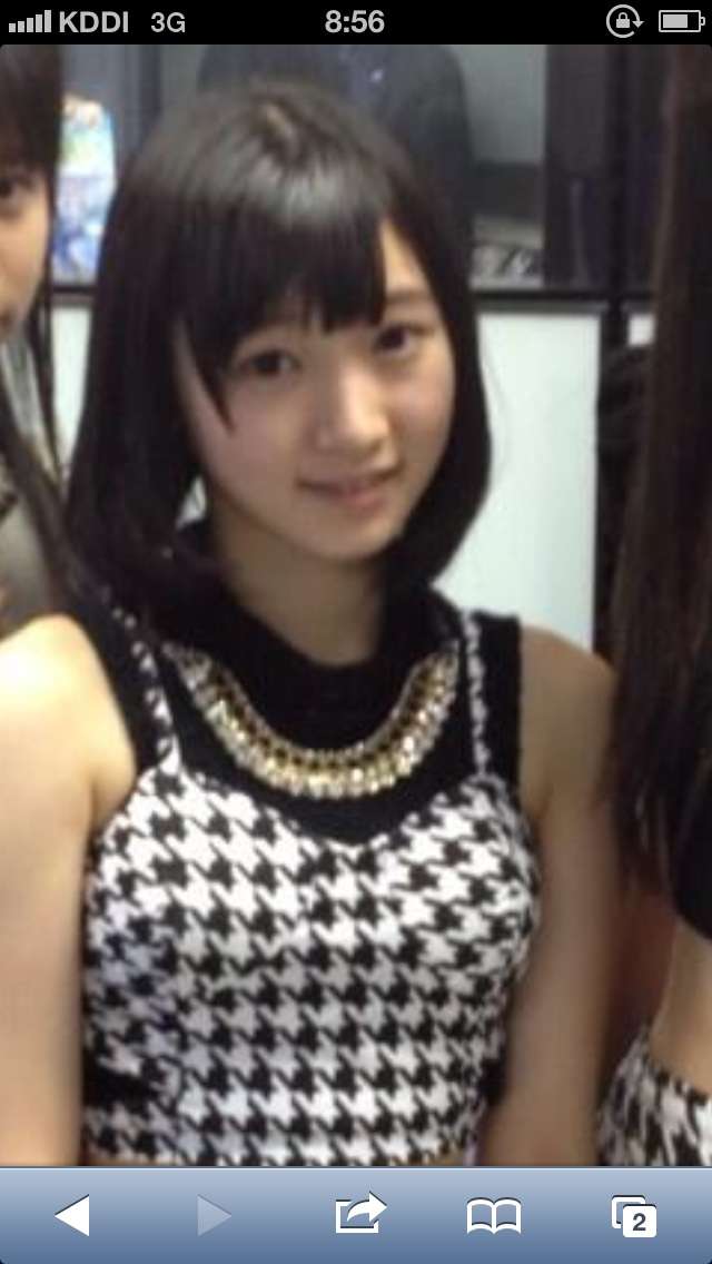 モーニング娘。のイベント写真に幽霊が写ってる((((;゚Д゚)))