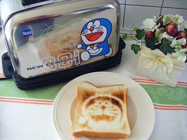 この人の作った「食パンアート」が凄すぎる！