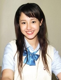 沢尻エリカ、ナチュラルメイクで美貌アピール