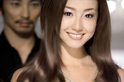 沢尻エリカ、ナチュラルメイクで美貌アピール