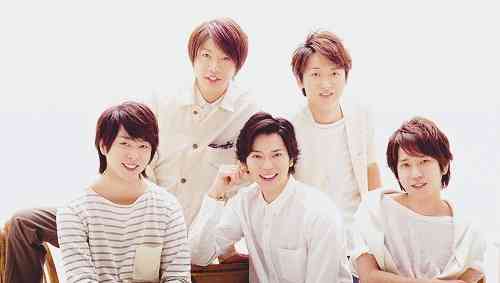 好きな男性アーティストは誰ですか？