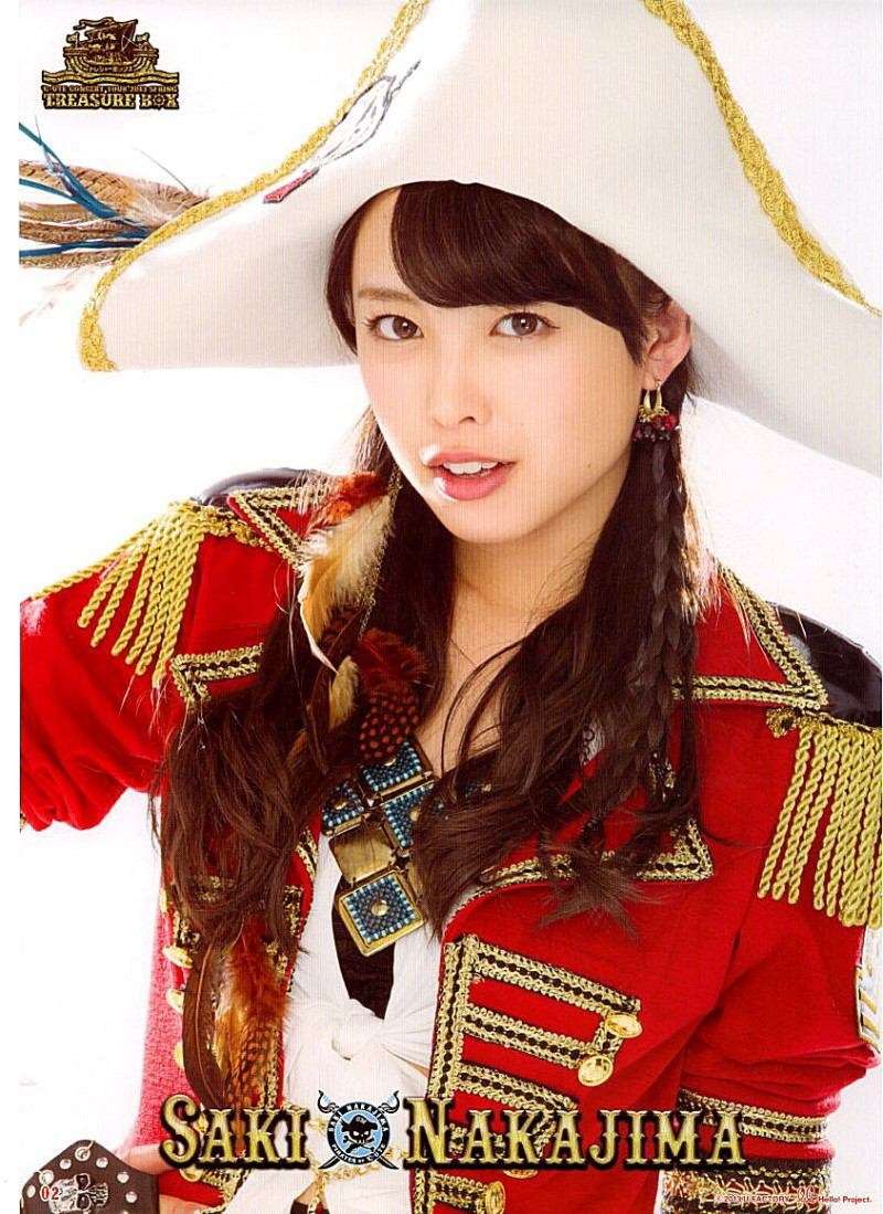 ℃-ute、ふんどし一丁のバナナマン日村勇紀のバックダンサーをやらされるww