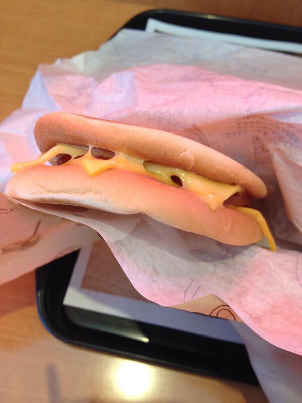 ロッテリアの1000円バーガーの実物ひどすぎ…