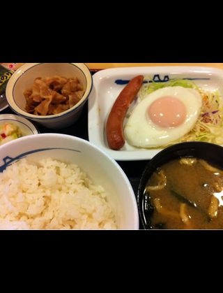 松屋の「中落ちカルビ」の理想と現実のギャップが酷すぎる…