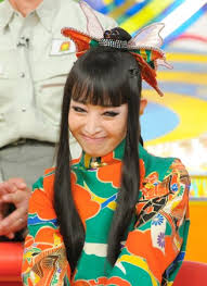 浜崎あゆみ、写真集『ayu』発売も大不評「お布施気分で買うファンアイテム」