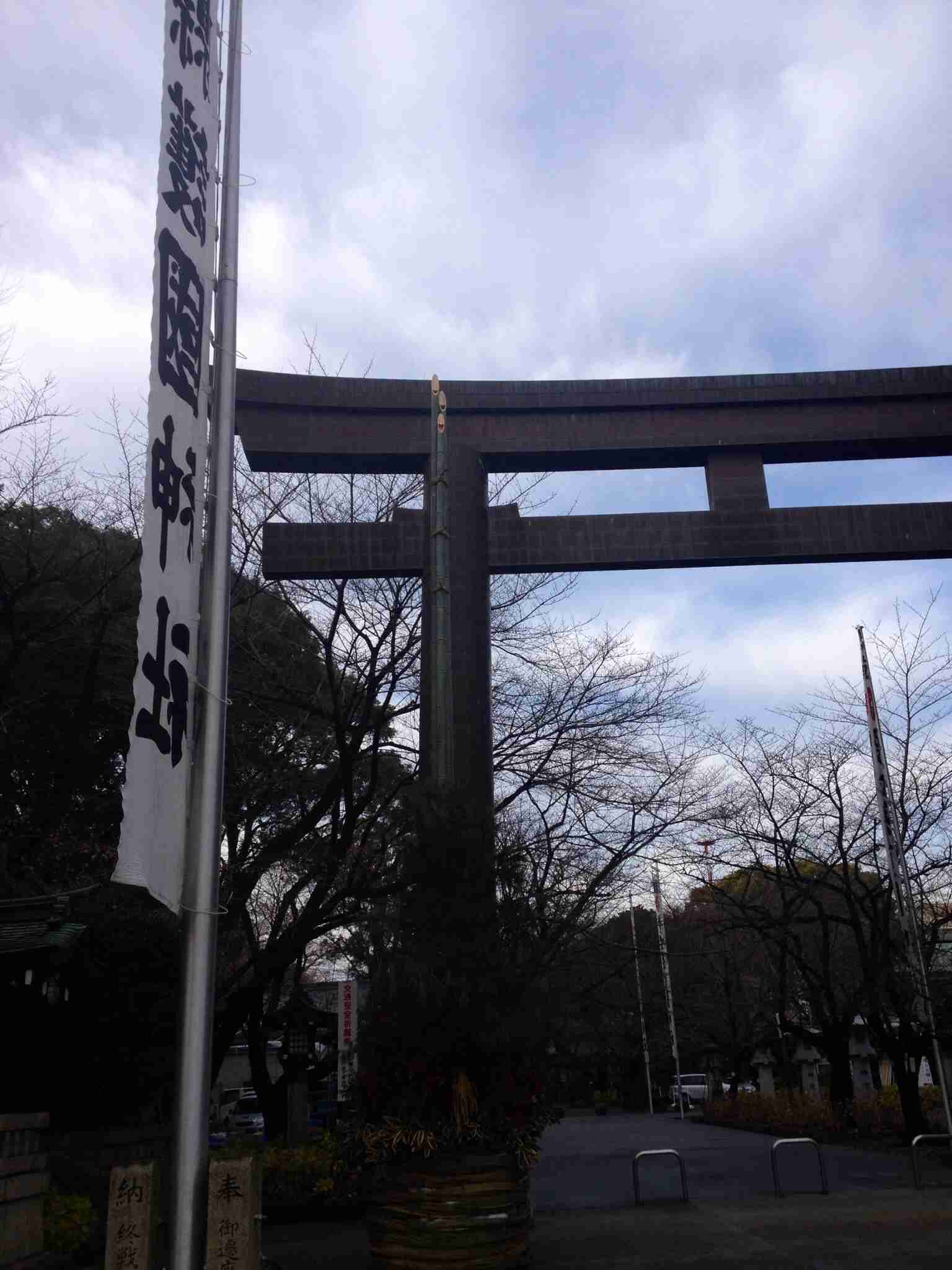 安倍首相の靖国神社参拝、賛成ですか？反対ですか？