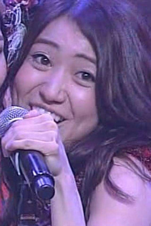 女優業もしつつ歌手としても活躍している人といえば