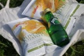 ポテトチップス、食べるときには何を飲む？4割以上が「日本茶」と回答