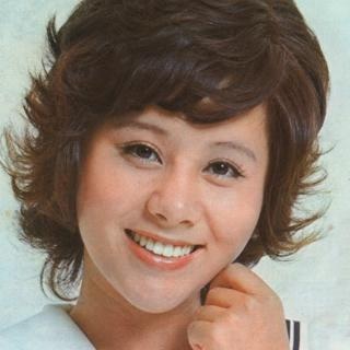 【女性限定】若かりし頃の歌手や女優さん画像