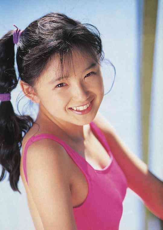【女性限定】若かりし頃の歌手や女優さん画像