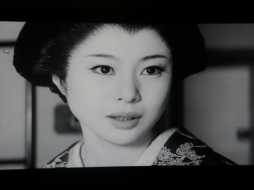 【女性限定】若かりし頃の歌手や女優さん画像