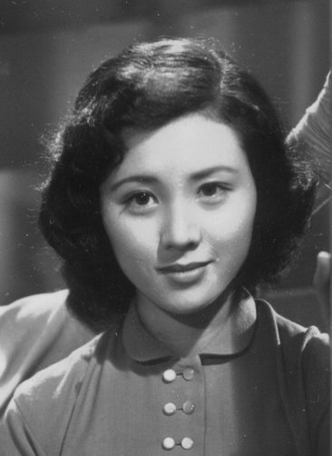 【女性限定】若かりし頃の歌手や女優さん画像
