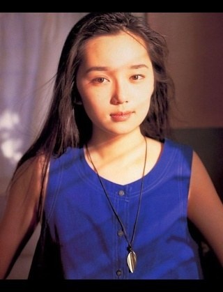 【女性限定】若かりし頃の歌手や女優さん画像