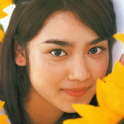 【女性限定】若かりし頃の歌手や女優さん画像