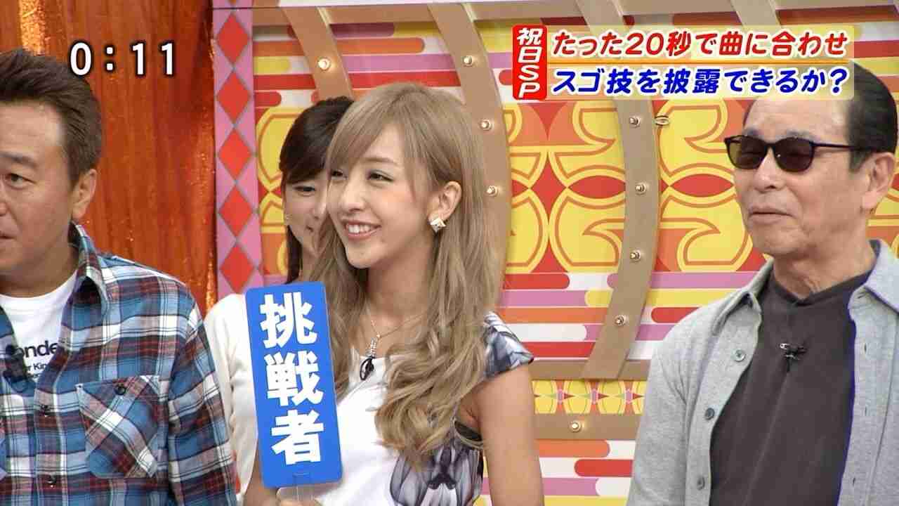元AKB48板野友美さんの強烈なファンが「ともちんのアゴが変になっている」と泣く