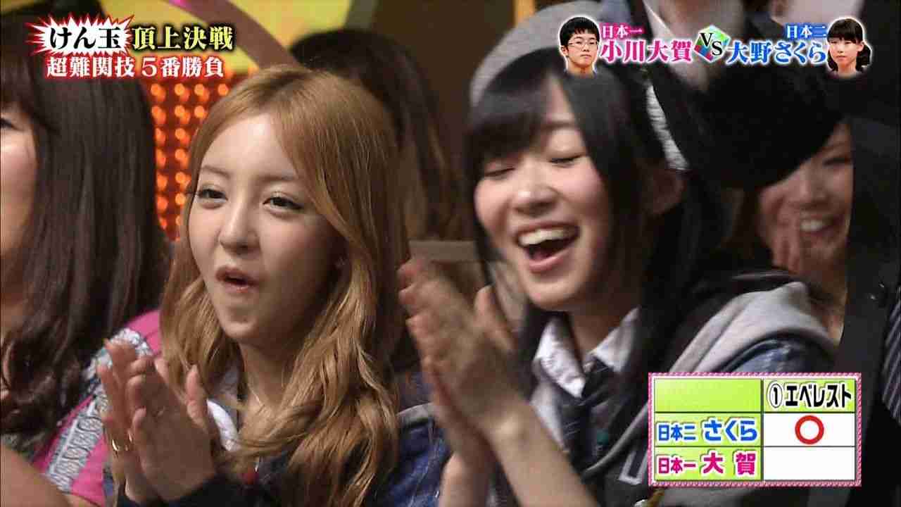 元AKB48板野友美さんの強烈なファンが「ともちんのアゴが変になっている」と泣く