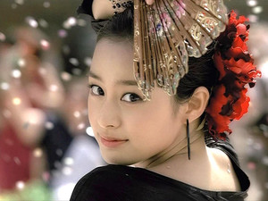あなたにとっての理想の美女は?