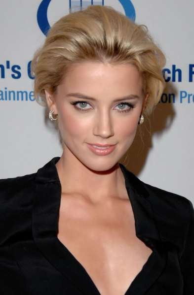 ジョニー・デップが米女優アンバー・ハードと婚約