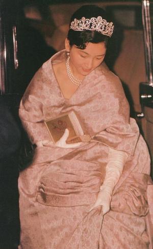 吉松育美さんの署名活動に、4日間で1万5千人以上が賛同！ブログには執行官の件について新情報も