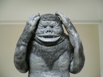 人間の脳は幽霊を見るようにできている。右脳を良く使う人は心霊現象を見やすいことが判明。