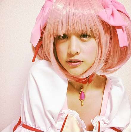 裁判所も認めた60歳のおじさんと11歳美少女のカップルのラブラブ画像…