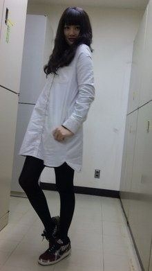 スニーカーに合うファッション！