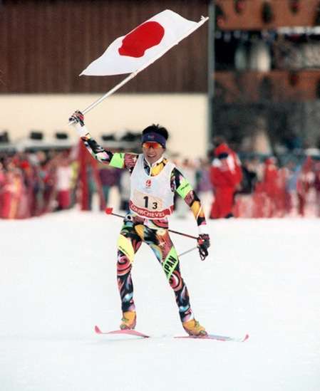 ノルディック複合、渡部暁斗選手が銀メダルを獲得。生放送中に荻原次晴号泣 - ネット上でも「もらい泣き」