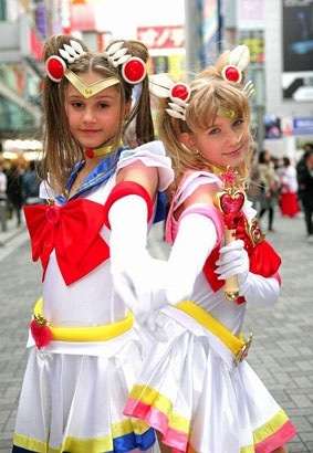 ローラ、セーラームーン姿公開で「可愛過ぎる」と反響