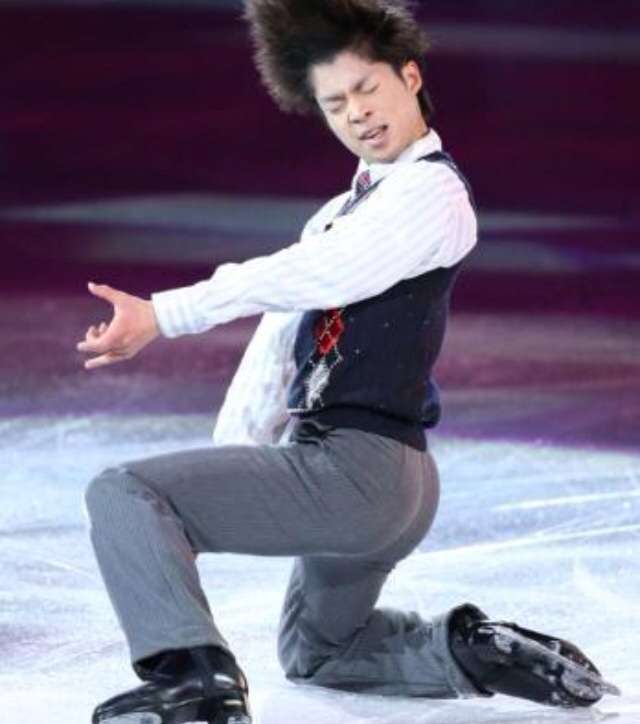 仲睦まじい羽生結弦とリプニツカヤをご覧ください