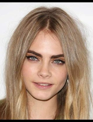 眉毛が太い方！